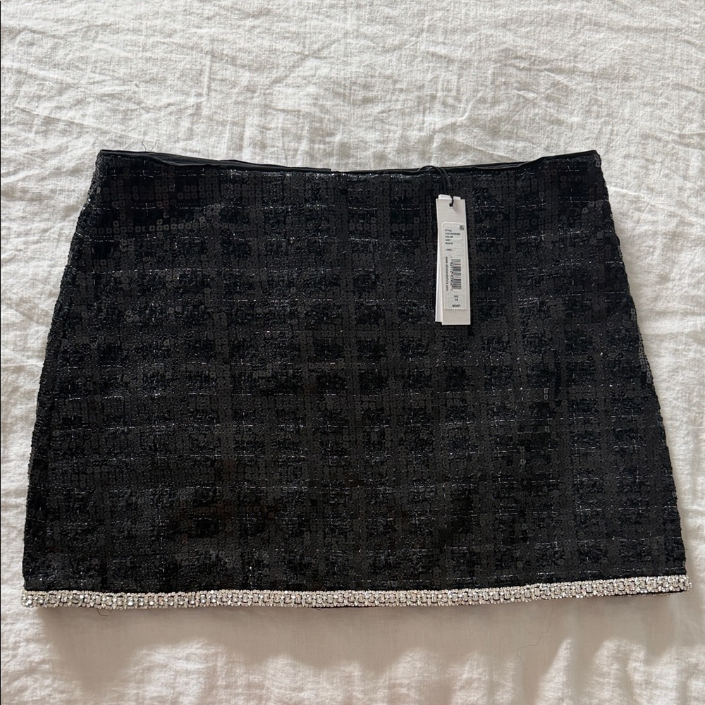 Alice + Olivia Black Sequin Mini Skirt with Beaded Trim- Size 10- NWT